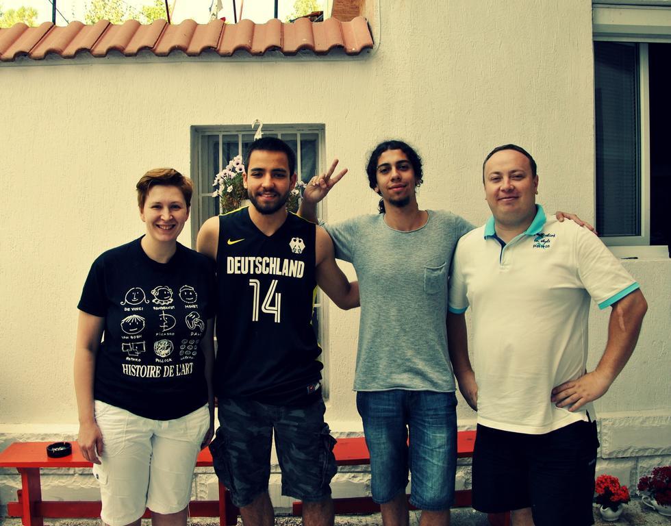 10 Coins Hostel & Tours โซเฟีย ภายนอก รูปภาพ