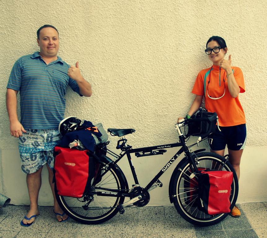 10 Coins Hostel & Tours โซเฟีย ภายนอก รูปภาพ